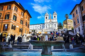 Romantic Photoshoot Experience at the Spanish Steps in Rome