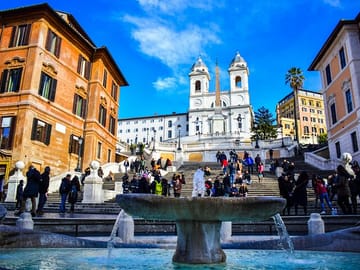 Romantic Photoshoot Experience at the Spanish Steps in Rome