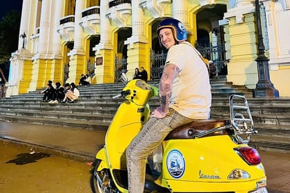 Hanoi Vespa Sunset Tour with Local Food and Train Street