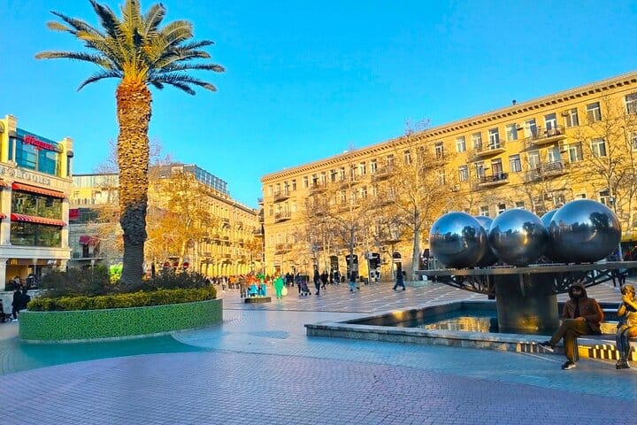 Photo tour- Photograph tour-Baku city tour-Baku Crystal Hall-Carpet Museum Baku-fountain square-tarqovi