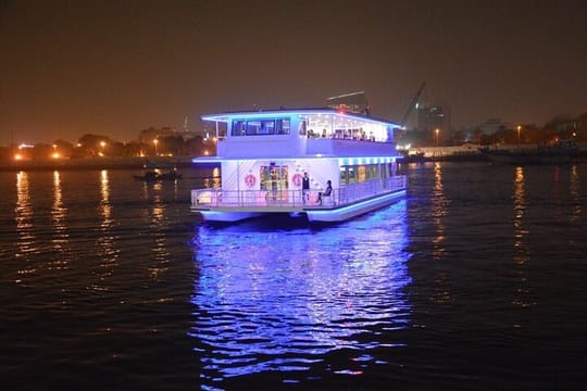 Dubai Marina Dinner Cruise with Live Shows