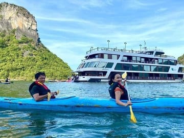 LE THEATRE Cruises - The Wonder on Halong Bay 2 Days 1 Night