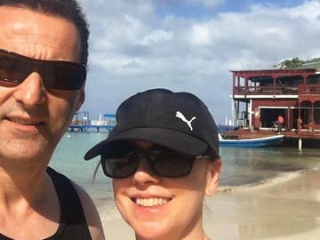 Half-Day Roatan Tour with Sloths, Monkeys, and Local Tastings