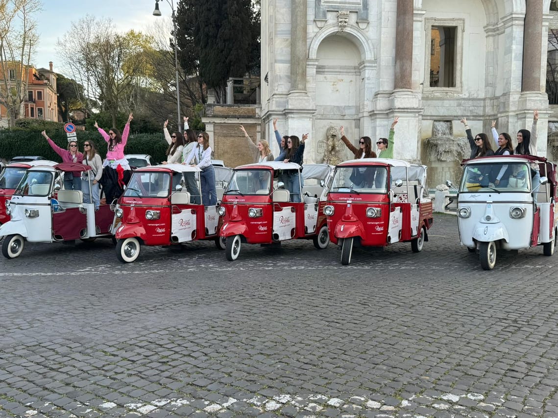 Seven Hills of Rome is the perfect way to discover Rome on board of the original ape calessino by Piaggio 9