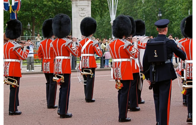 Private Westminster Tour with Changing of the Guard Ceremony