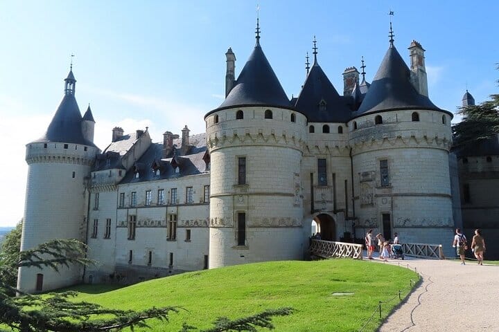 Chateaux Da Vinci Clos Lucé, Chaumont, Blois Private from Paris 5