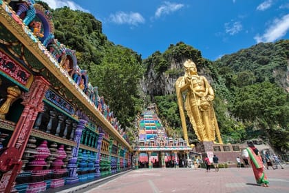 Kanching Waterfalls Tour with Batu Caves and Ramayana Cave (Shared with Hotel Pickup)