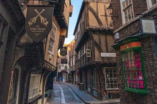 York's Famous Ghosts Smartphone App walking tour photo 2