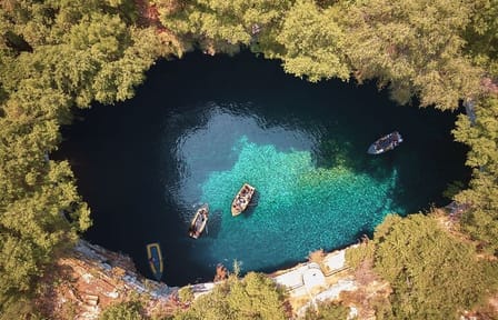 Private Tour of Melissani Cave and Myrtos Beach in Cephalonia