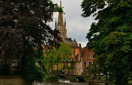 Day Trip to Bruges from Brussels with Canal Cruise and Tours
