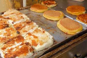 Culinary Street Food Tour in Cartagena with Local Guide