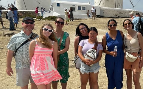 Local Walking Tour of Mykonos Town for Photography and Shopping