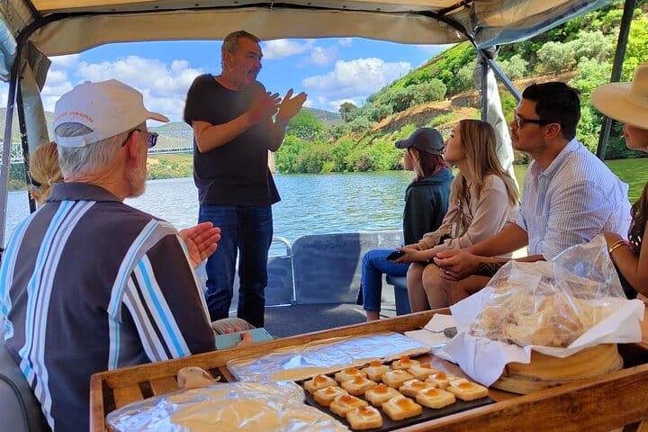 DOURO VALLEY: Premium Wine Tour, Lunch at Winery & Private Cruise