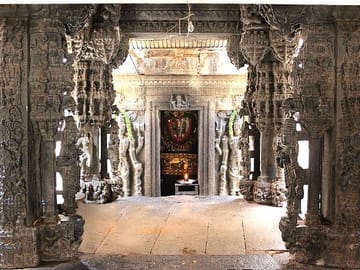 Nandi Hills Day Trip: Scenic Tour from Bangalore to Chikkaballapur