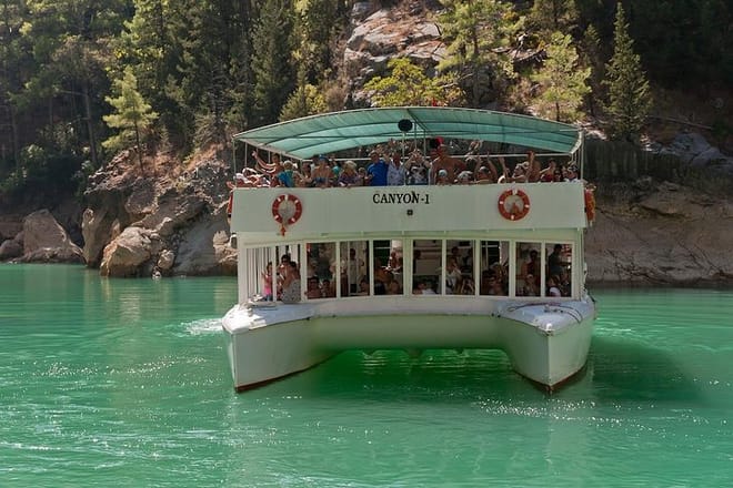 Side: Green Canyon Boat Trip and Bus Safari Tour w/Lunch 4