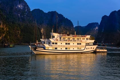 Ha Long Bay – 5 Star Luxury Cruise – All Inclusive 2D1N And 3D2N