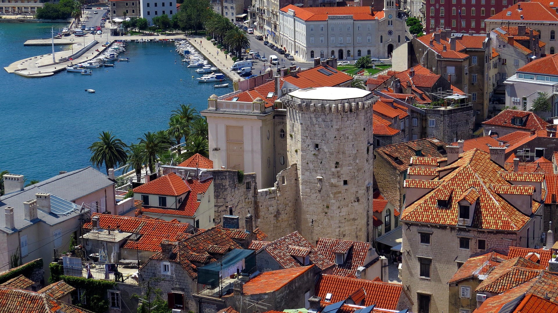 Diocletian Palace secrets: Split History Walk