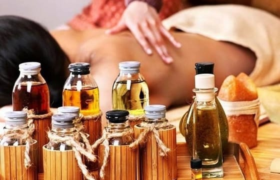 120 minutes Full Body Relaxing Massage + Head Massage + Feet Massage For Couples