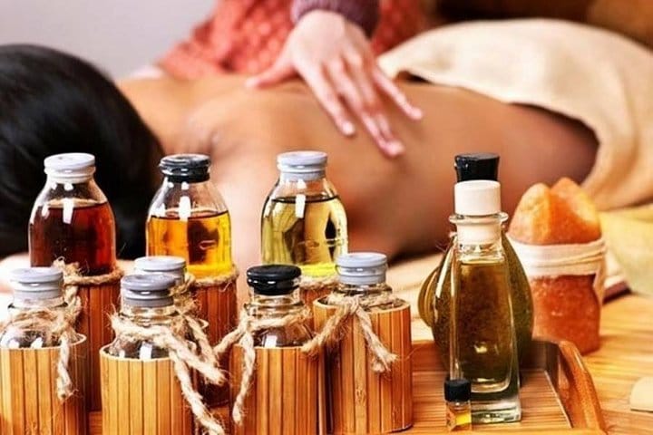 120 minutes Full Body Relaxing Massage + Head Massage + Feet Massage For Couples 2