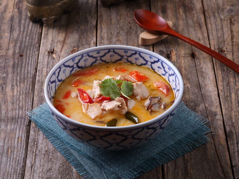 Sanya Coconut Chicken or Hainan Noodles Cooking Class with English Guide