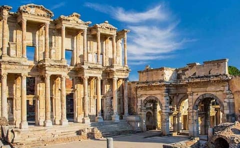 Private Ephesus Tour from Kuşadası with Lunch Included