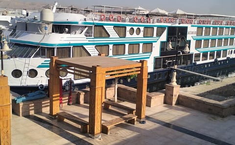 Private 7-Day Luxurious Egypt Tour with Pyramids Cruise