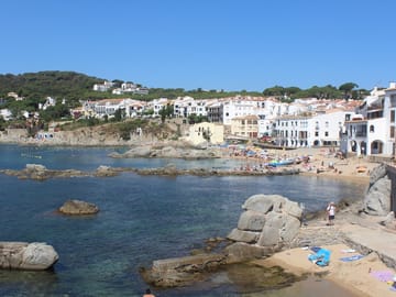 Full Day Tour of Costa Brava's Charming Towns from Barcelona