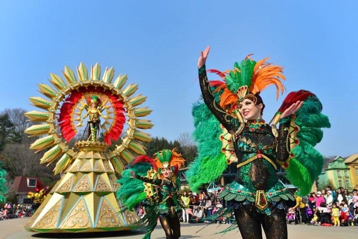 Autumn 10 days Jeonju&Mt.Naejangsan&Mt.Seorak&Mungyeong&Jeju&Busan on Early Nov