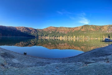 Small-Group Day Trip to the Volcanic Lake from Brașov