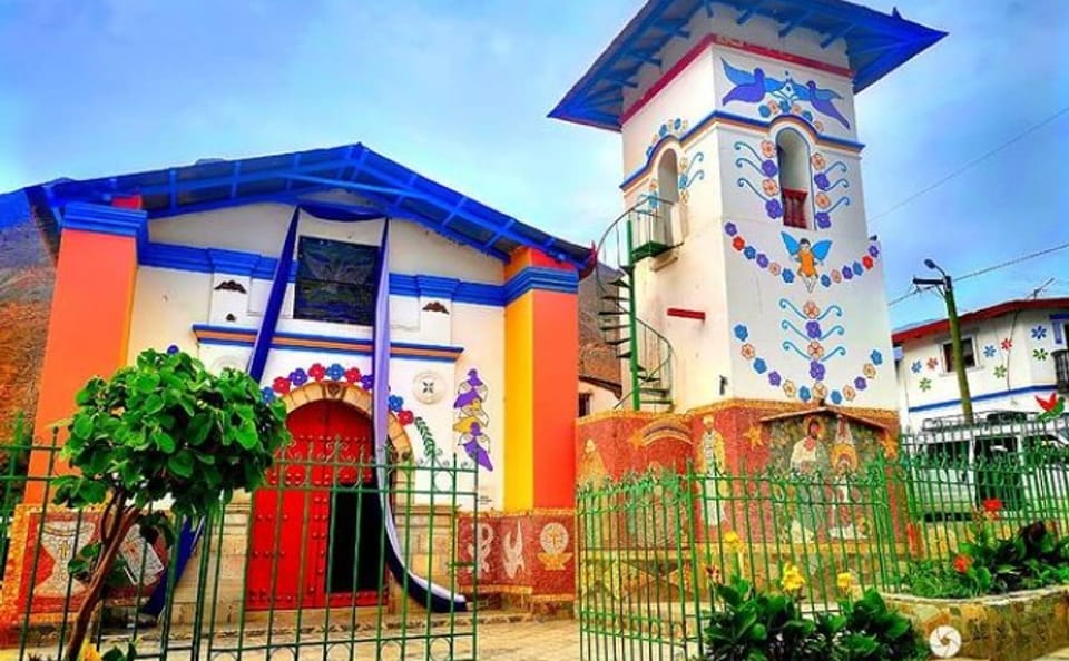Cultural Day Trip to Colorful Antioquia from Lima