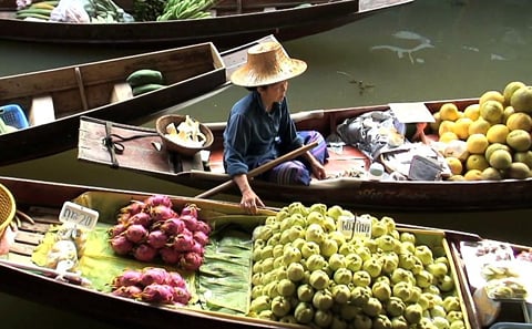 Private Tour to Damnoen Saduak Floating Market and River Kwai Bridge