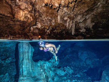 Kuza Cave natural pool