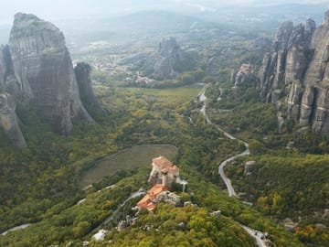 Private 4-Day Tour of Delphi, Meteora, Dion from Athens