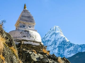 Everest Short Trek with Scenic Flight from Kathmandu