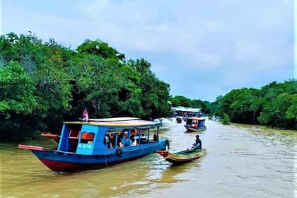 Floating Village at Tonle Sap Lake & Siem Reap City Tuk-Tuk Tour