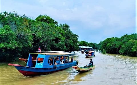 Floating Village and Siem Reap City Tuk-Tuk Tour