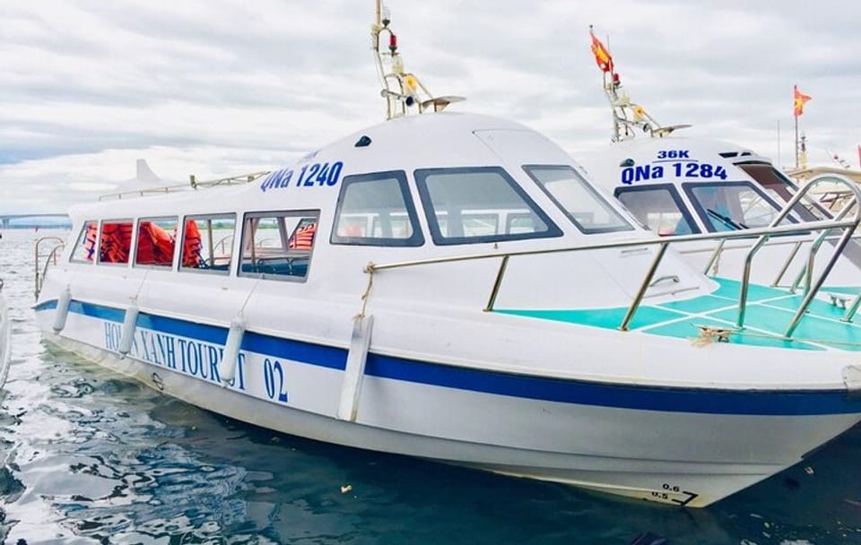 Cham Island Discovery and Snorkeling Tour from Hoi An