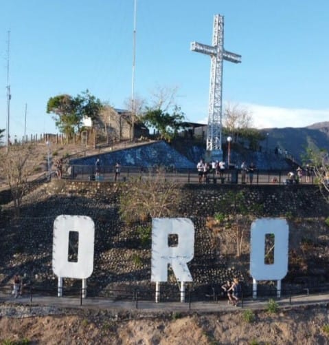 isitors exploring Coron town’s landmarks, including Mt. Tapyas view deck, Maquinit Hot Spring, and local cultural sites.