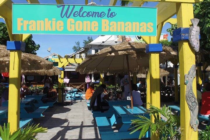 Pick up & Drop off Transfer From Anywhere in Nassau to Arawak Cay