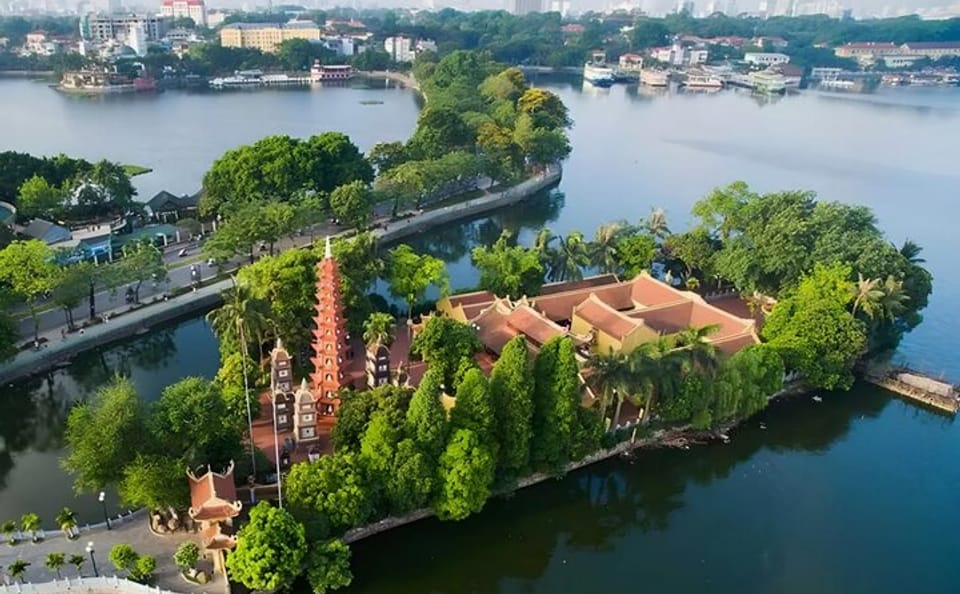 Guided Day Tour of Hanoi City Highlights by Minivan