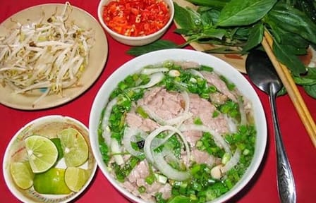 3 Hours Hanoi Street Food Tour: Authentic Food, Culture and Guide