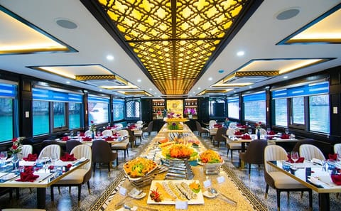 Luxury Halong Bay Cruise with Transfer from Hanoi