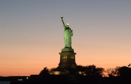 Evening Cruise to See Manhattan Skyline and Statue of Liberty