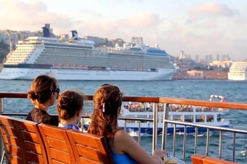 Culinary Tour of Istanbul: Ferry Crossing Between Europe and Asia