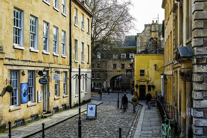 Bath Private Walking Tour with Local Guide 8