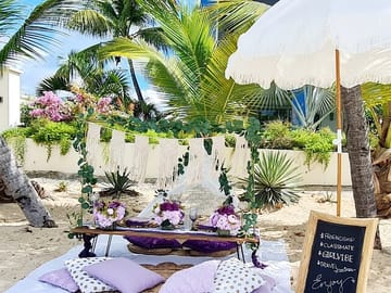 Private Gourmet Picnic Experience at Simpson Bay Beach
