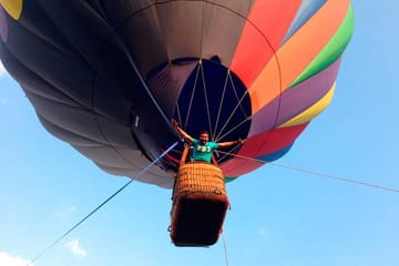 Balloon Flight Over Cusco's Stunning Andes Landscapes