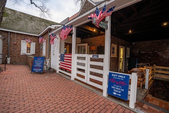 Excursion to Philadelphia and the Amish Region from New York