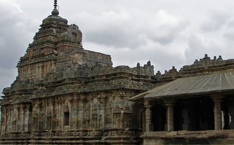 Hubli to Hampi and Goa Beach 7-Day Tour with Wildlife Experience