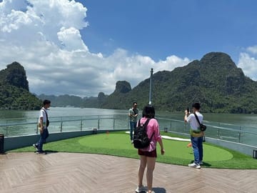 Luxury One-Day Jade Sails Cruise in Halong and Lan Ha Bay